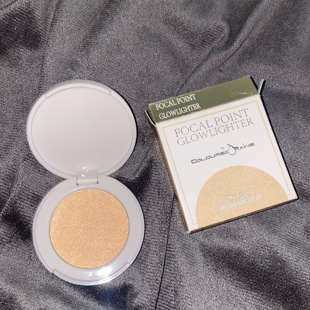 🛍️Brand New 5 piece makeup bundle! - Picture 3 of 8